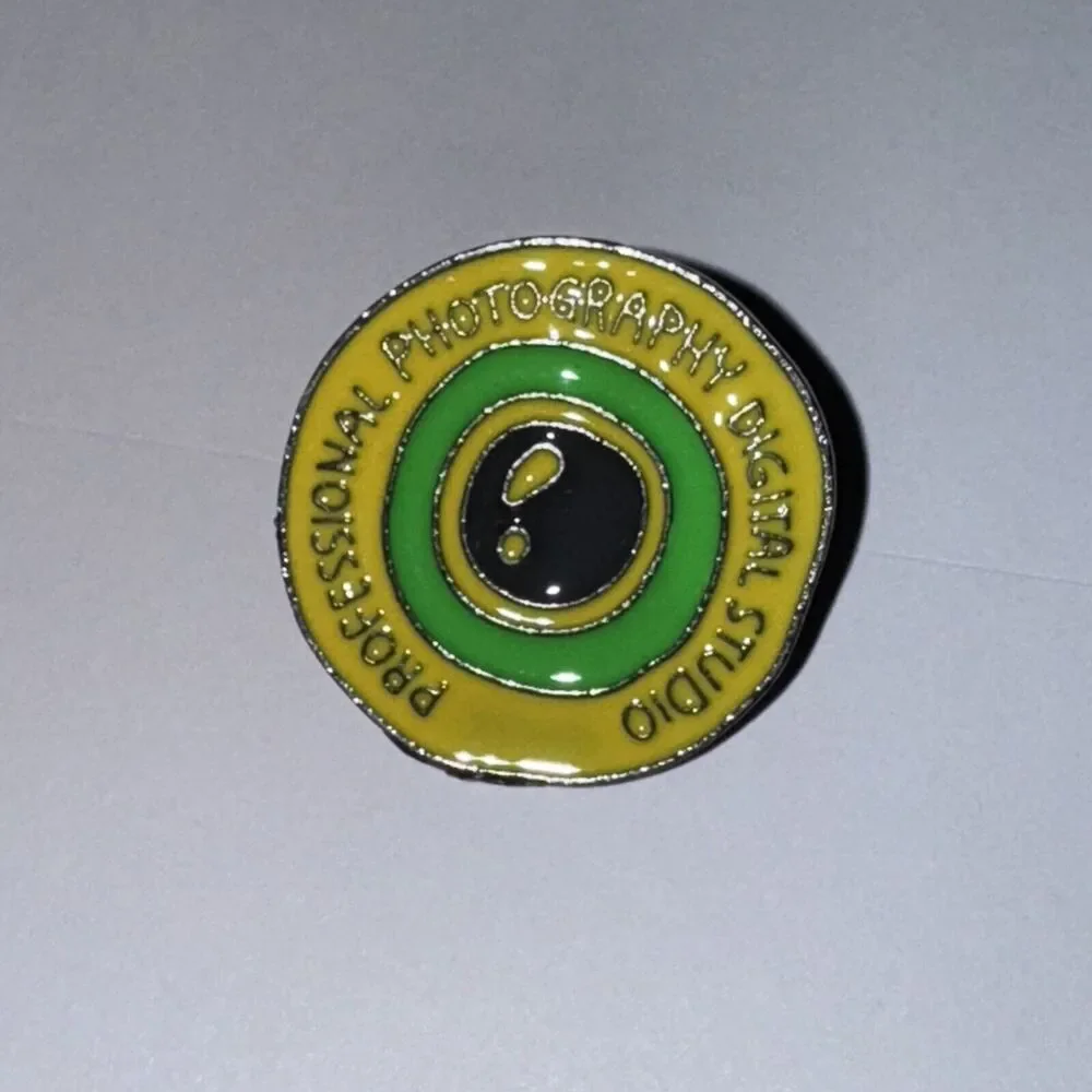 Professional Photography Digital Studio Pin Brooch